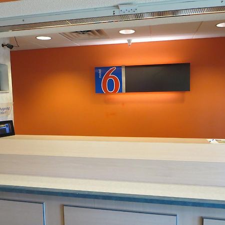 Motel 6-Minonk, Il Esterno foto