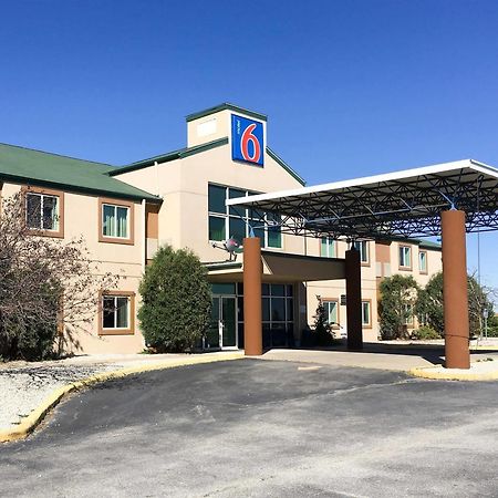 Motel 6-Minonk, Il Esterno foto
