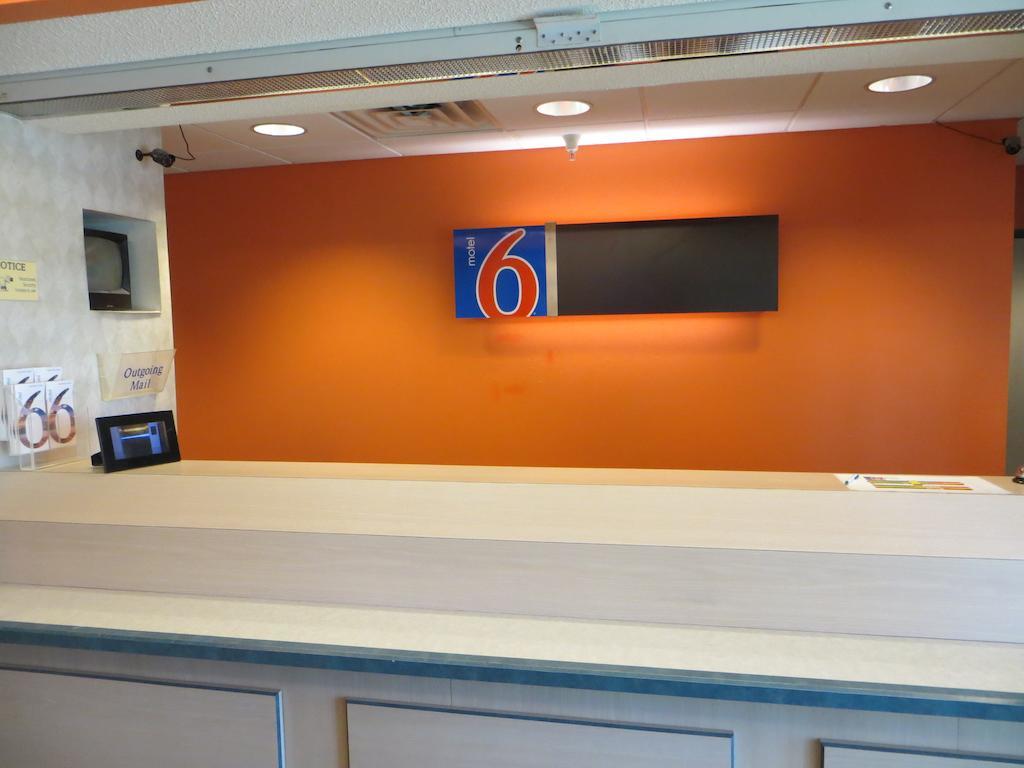 Motel 6-Minonk, Il Esterno foto